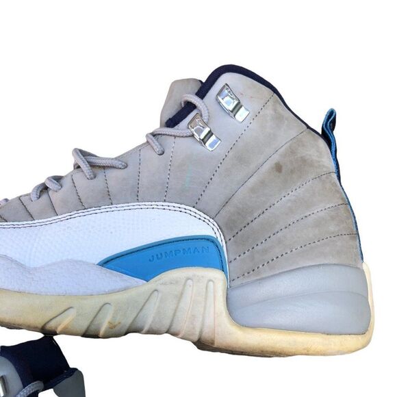 RARE 2016 Air Jordan 12 Retro Grey University Blue Size 6.5 - Picture 10 of 16